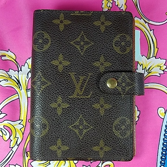 Louis Vuitton Accessories - Authentic Louis Vuitton Monogram Agenda PM